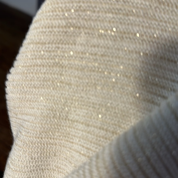 New - Picture 3 of 3